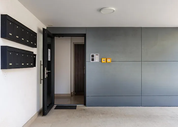 Apartamento Stylish Moskar With Balcony & Parking Lapad