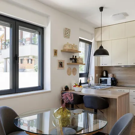 Stylish Moskar With Balcony & Parking Lapad Апартаменты